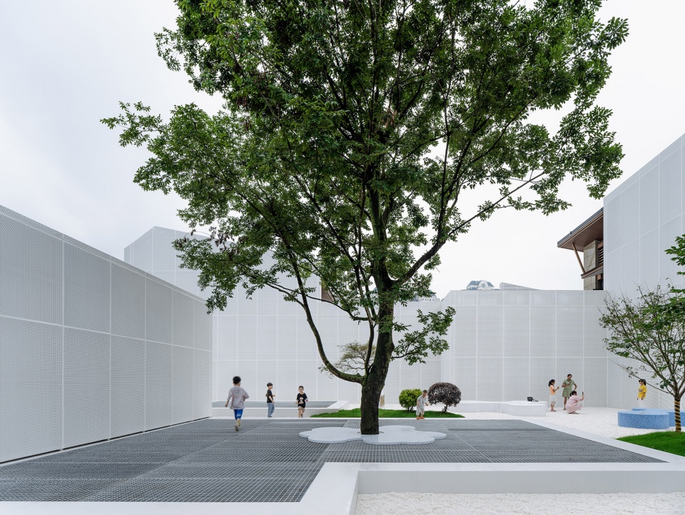 books in clouds china by wutopia lab