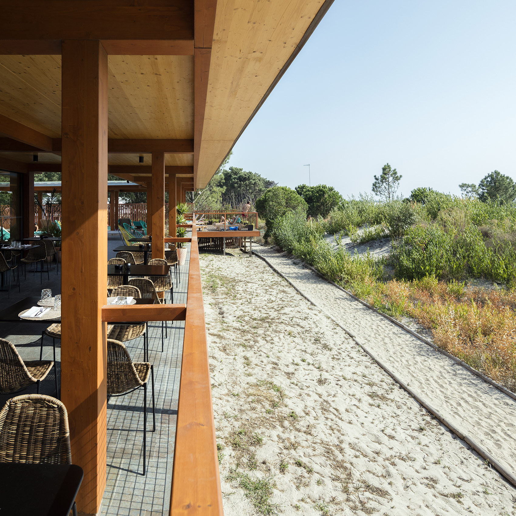 hotel feelviana by carlos castanheira