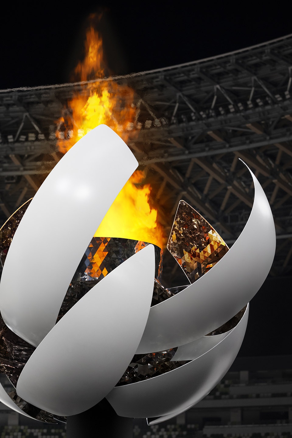 Tokyo2020 Olympic Cauldron by nendo