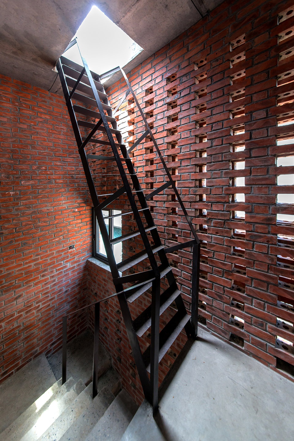 AGRINESTURE by H P Architects