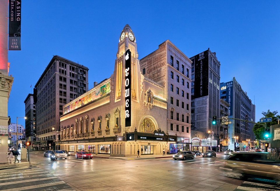 Apple Tower Theatre by Foster Partners