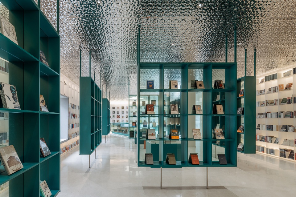 books in clouds china by wutopia lab