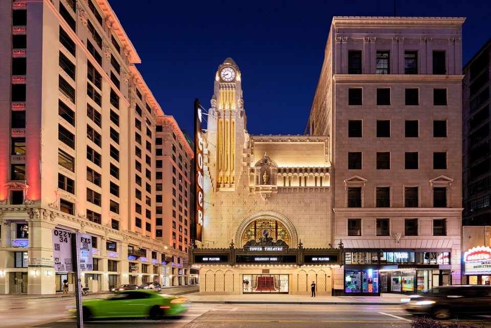 Apple Tower Theatre by Foster Partners