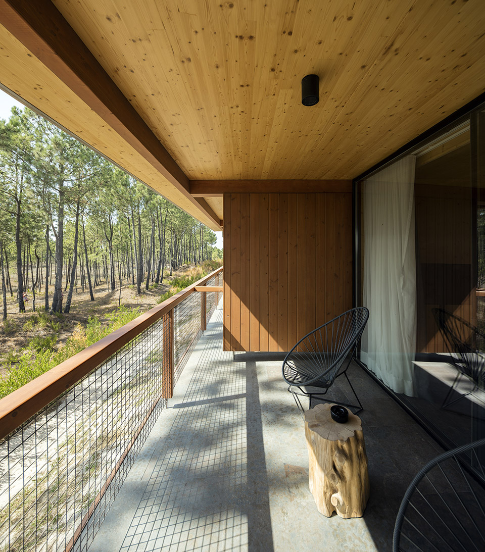 hotel feelviana by carlos castanheira