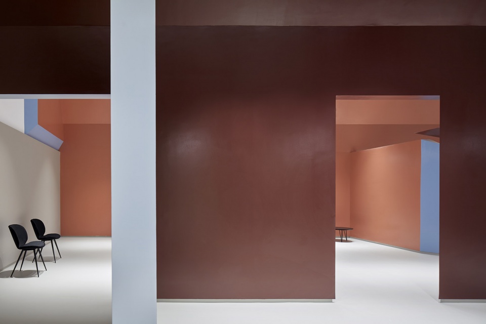 kaza furniture showroom by baranowitz goldberg architect