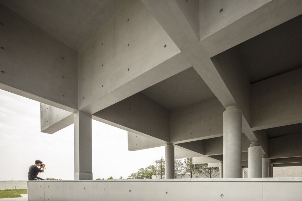 Chia Ching Mausoleum by alvaro Siza Carlos Castanheira