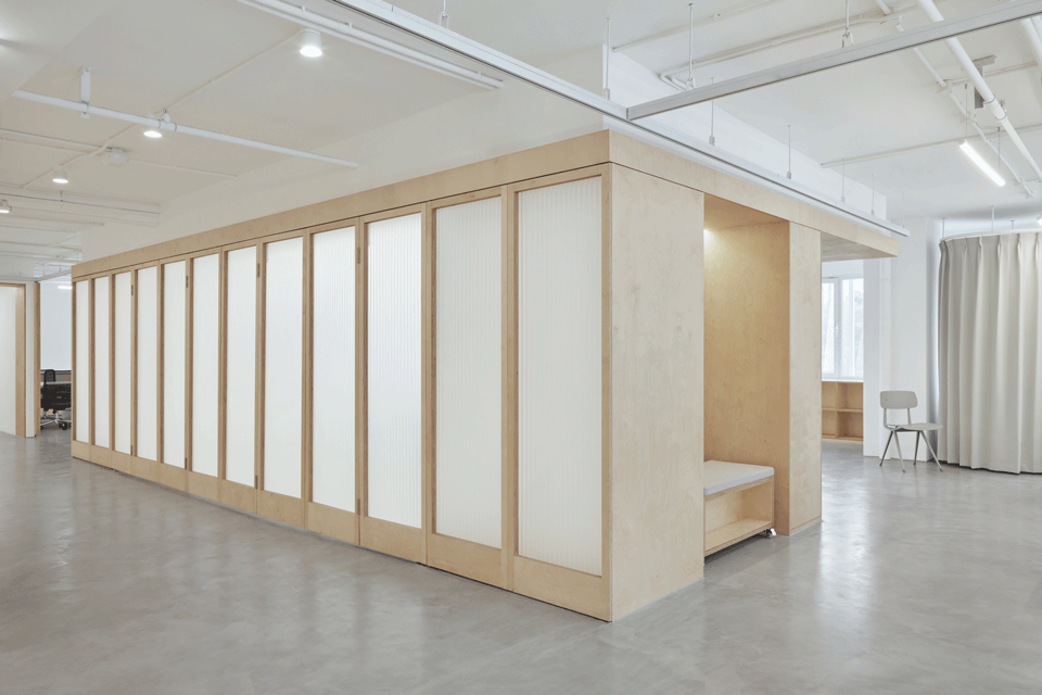 short sentence shanghai by woodo studio