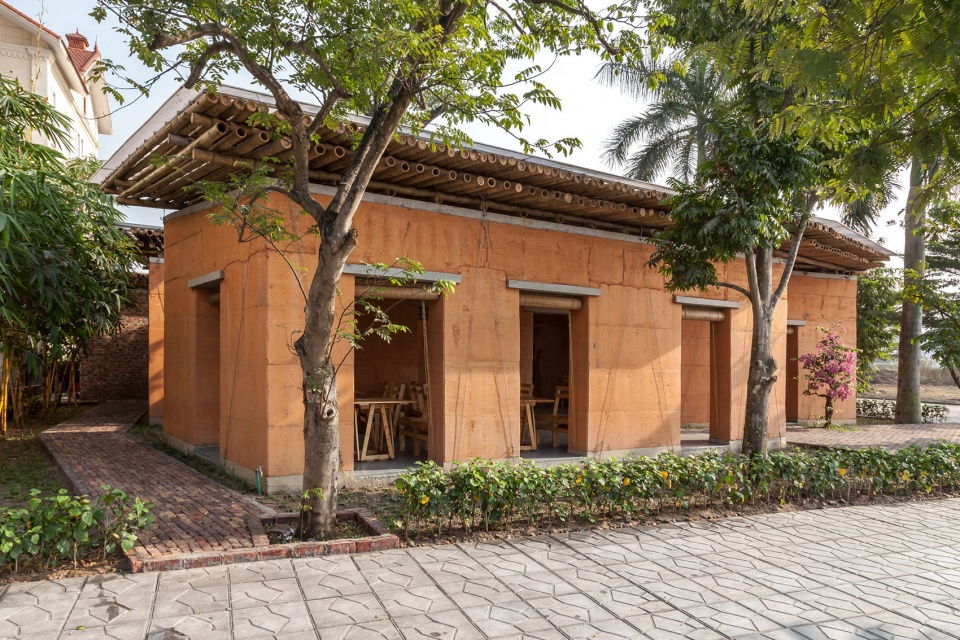 be friendly space vietnam by hp architects