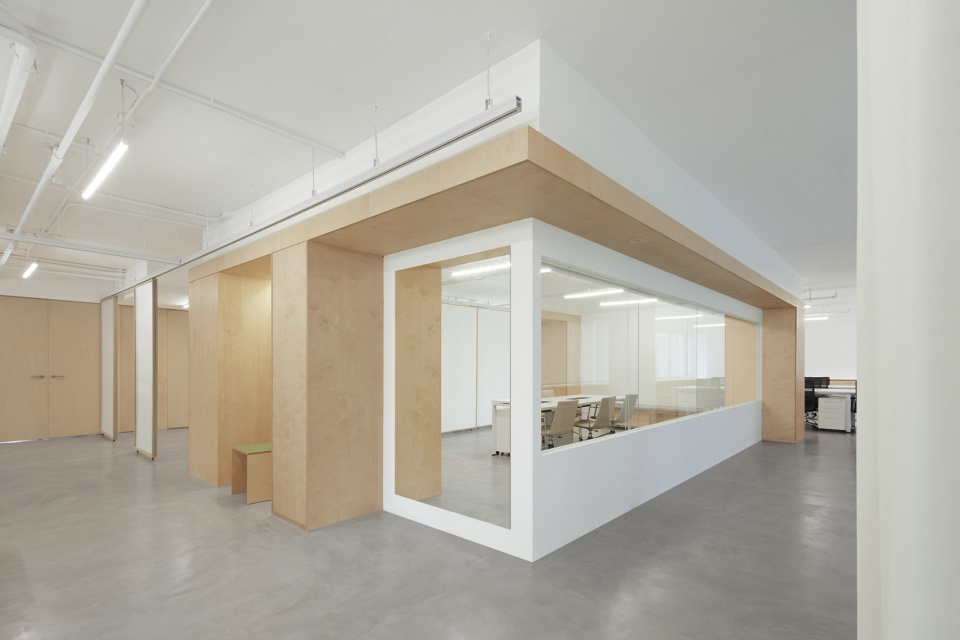 short sentence shanghai by woodo studio