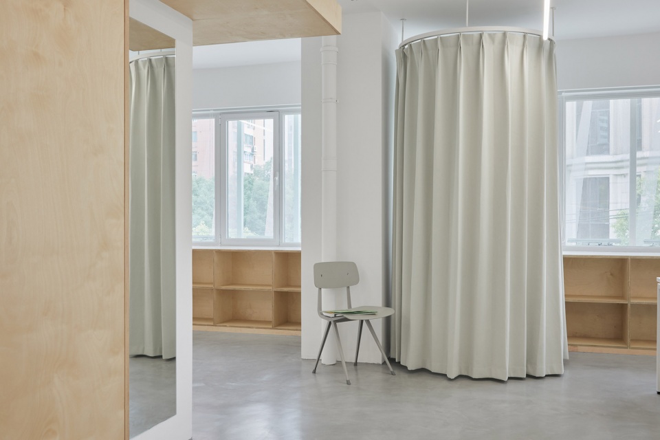 short sentence shanghai by woodo studio