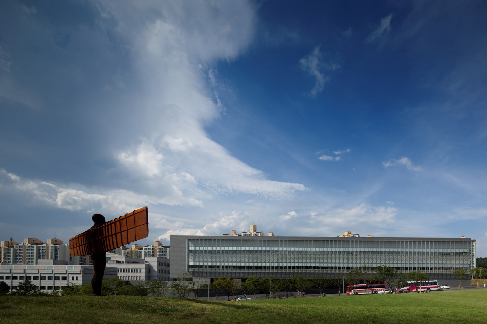 Amore Pacific Research and Design Center Alvaro Siza Carlos Castanheira Kim Jang Kyu