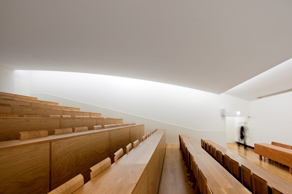 Amore Pacific Research and Design Center Alvaro Siza Carlos Castanheira Kim Jang Kyu