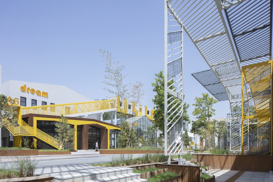 beijing fashion factory courtyard a by antistatics architecture