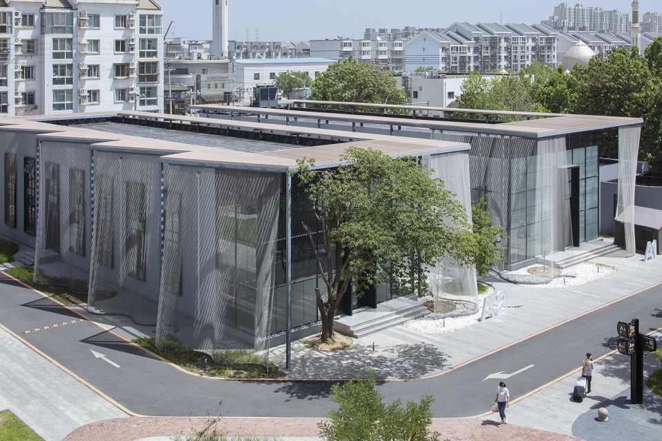beijing fashion factory courtyard a by antistatics architecture