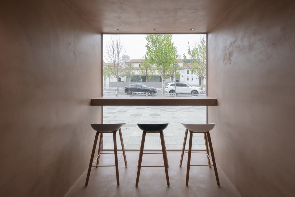1402 coffee shop in aranya china by b l u e architecture studio