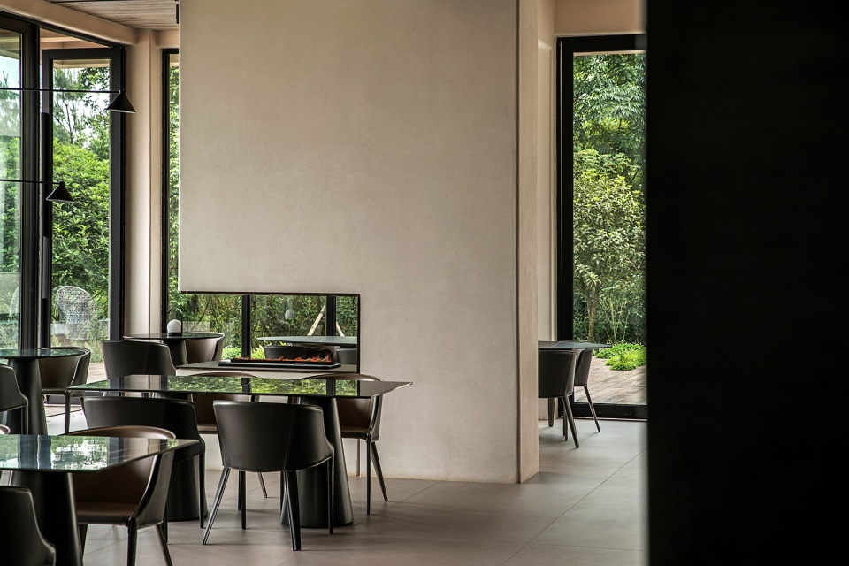 MUNWOOD RESORT China by LEW ASSOCIATES