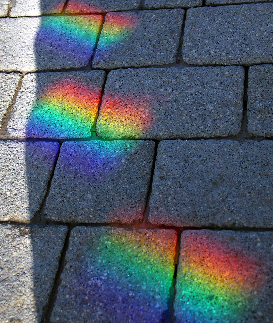 rain bow gate by tonkin liu