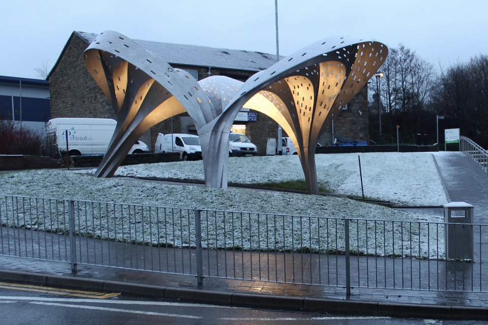 rain bow gate by tonkin liu