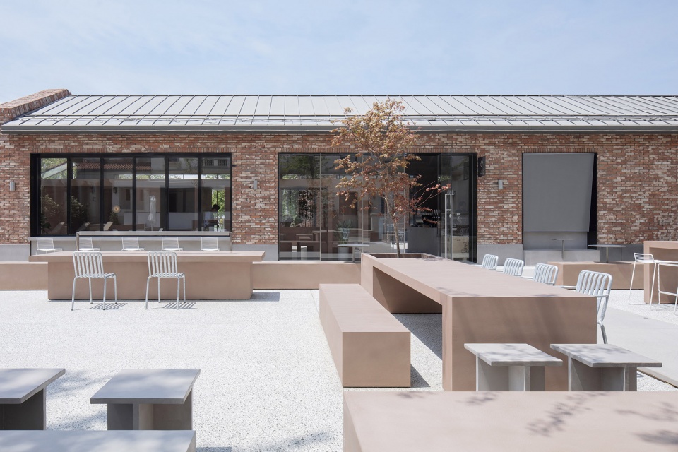 1402 coffee shop in aranya china by b l u e architecture studio