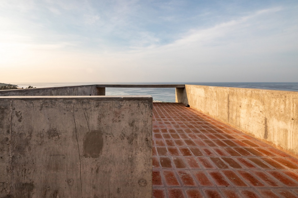 La casa del sapo by Espacio 18 Arquitectura