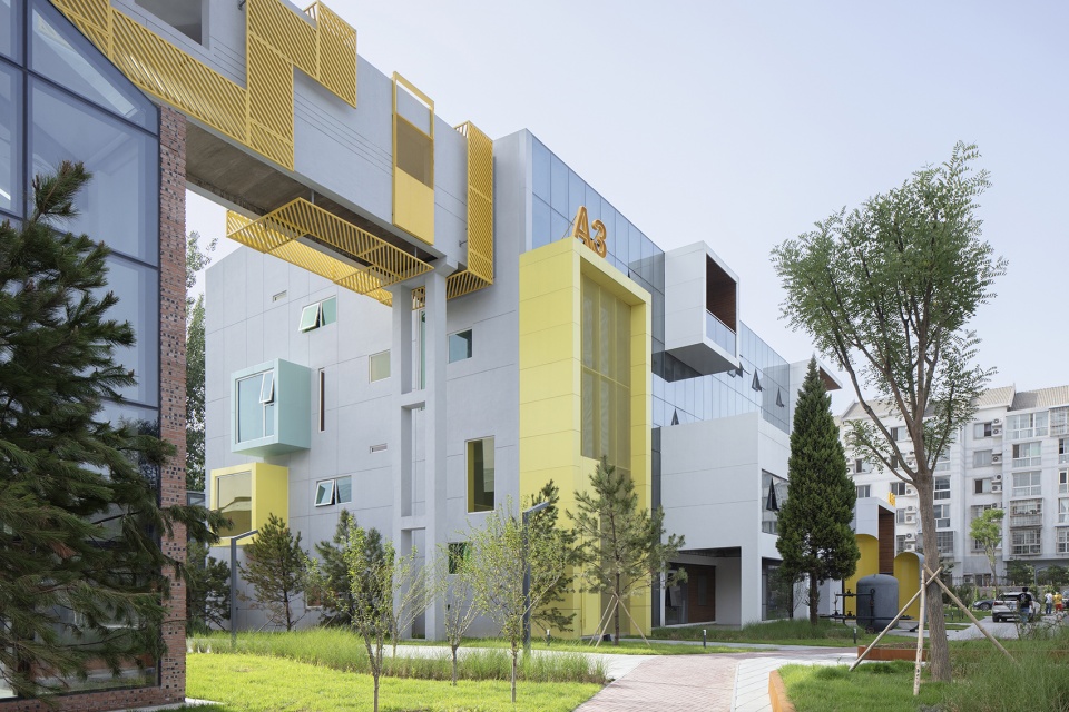 beijing fashion factory courtyard a by antistatics architecture