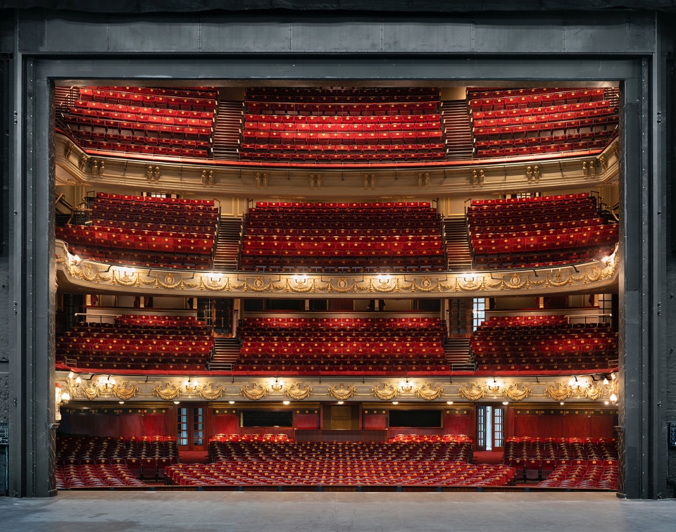 theatre royal drury lane by haworth tompkins