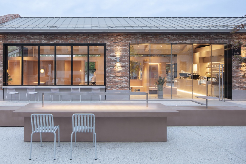 1402 coffee shop in aranya china by b l u e architecture studio