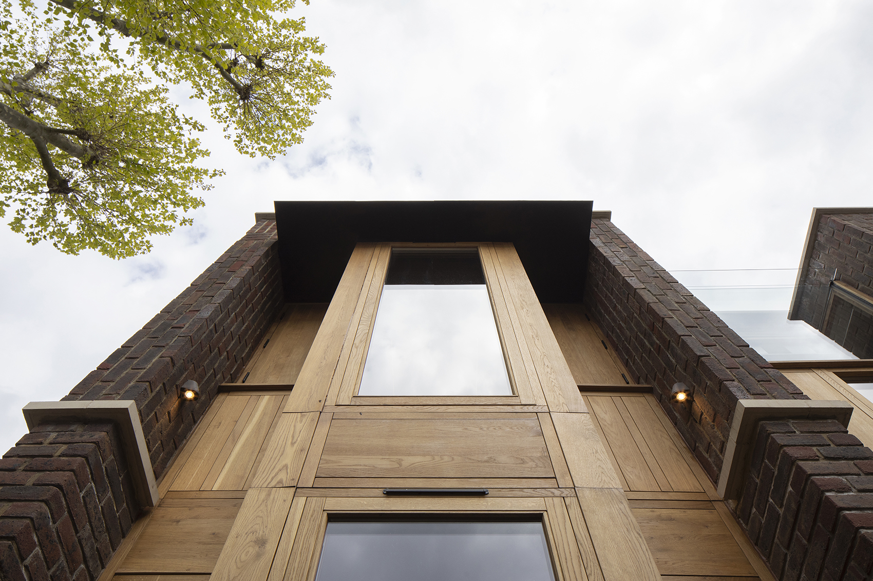 southwark brick house by satish jassal architects