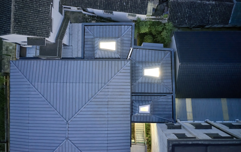 Qixian XiafangQiao City Library Leeko Studio