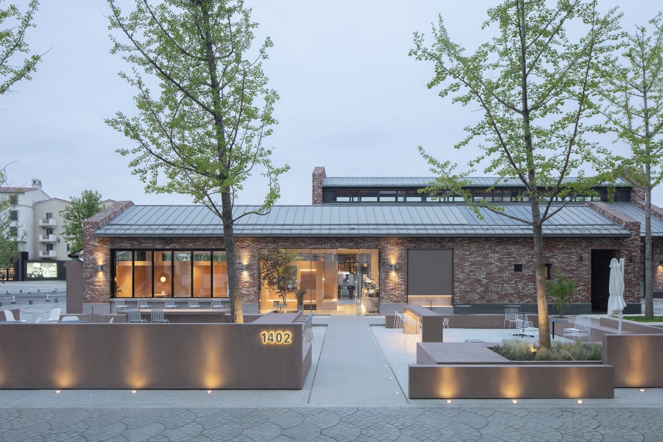 1402 coffee shop in aranya china by b l u e architecture studio