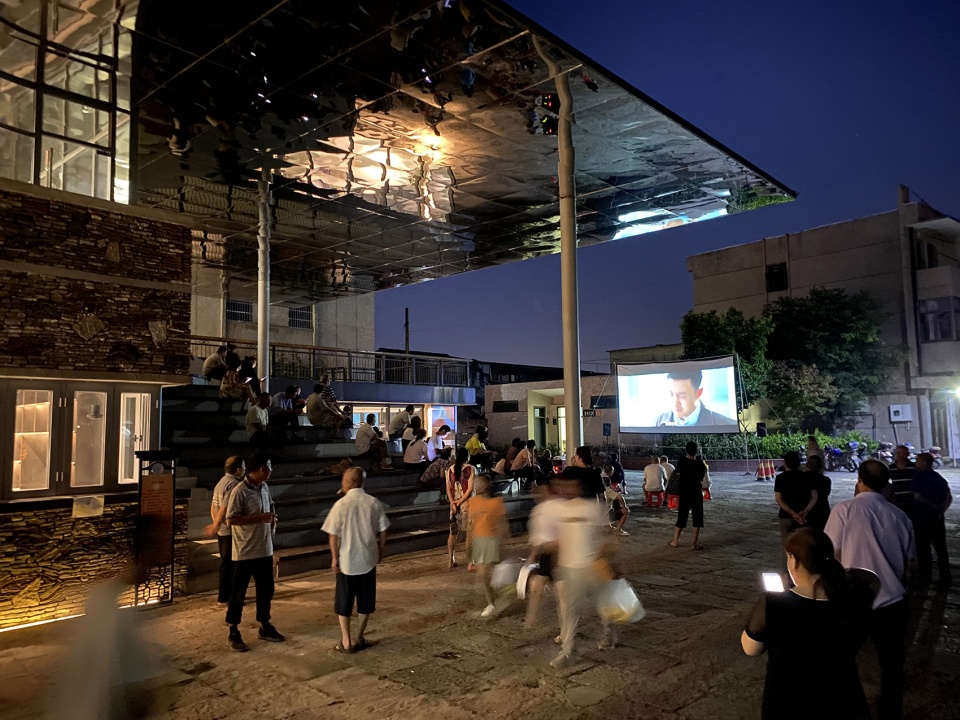 Qixian XiafangQiao City Library Leeko Studio
