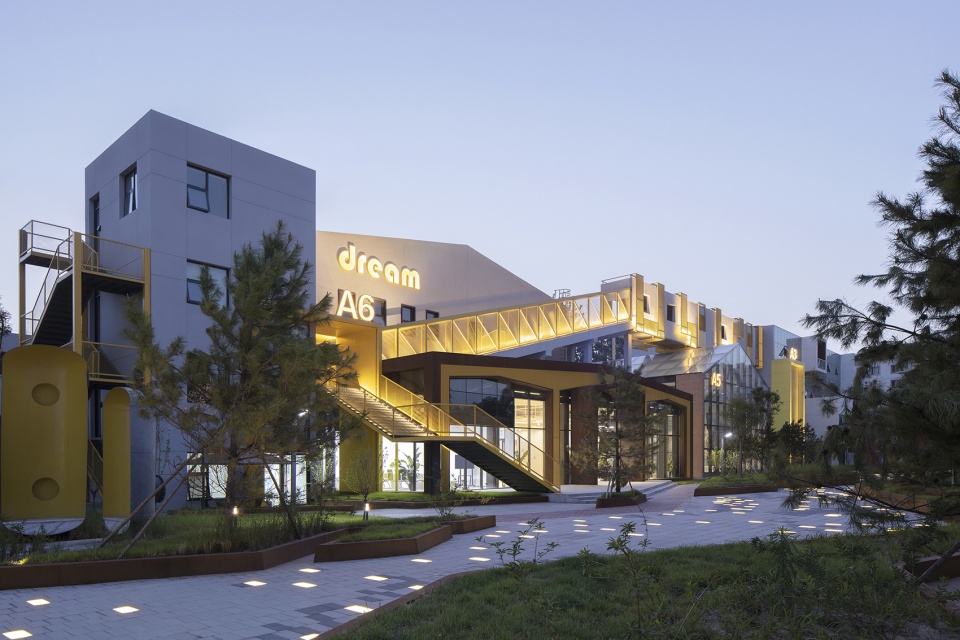 beijing fashion factory courtyard a by antistatics architecture