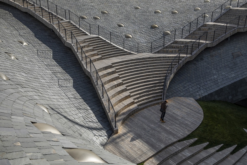 Yangliping Performing Arts Center Studio Zhu Pei