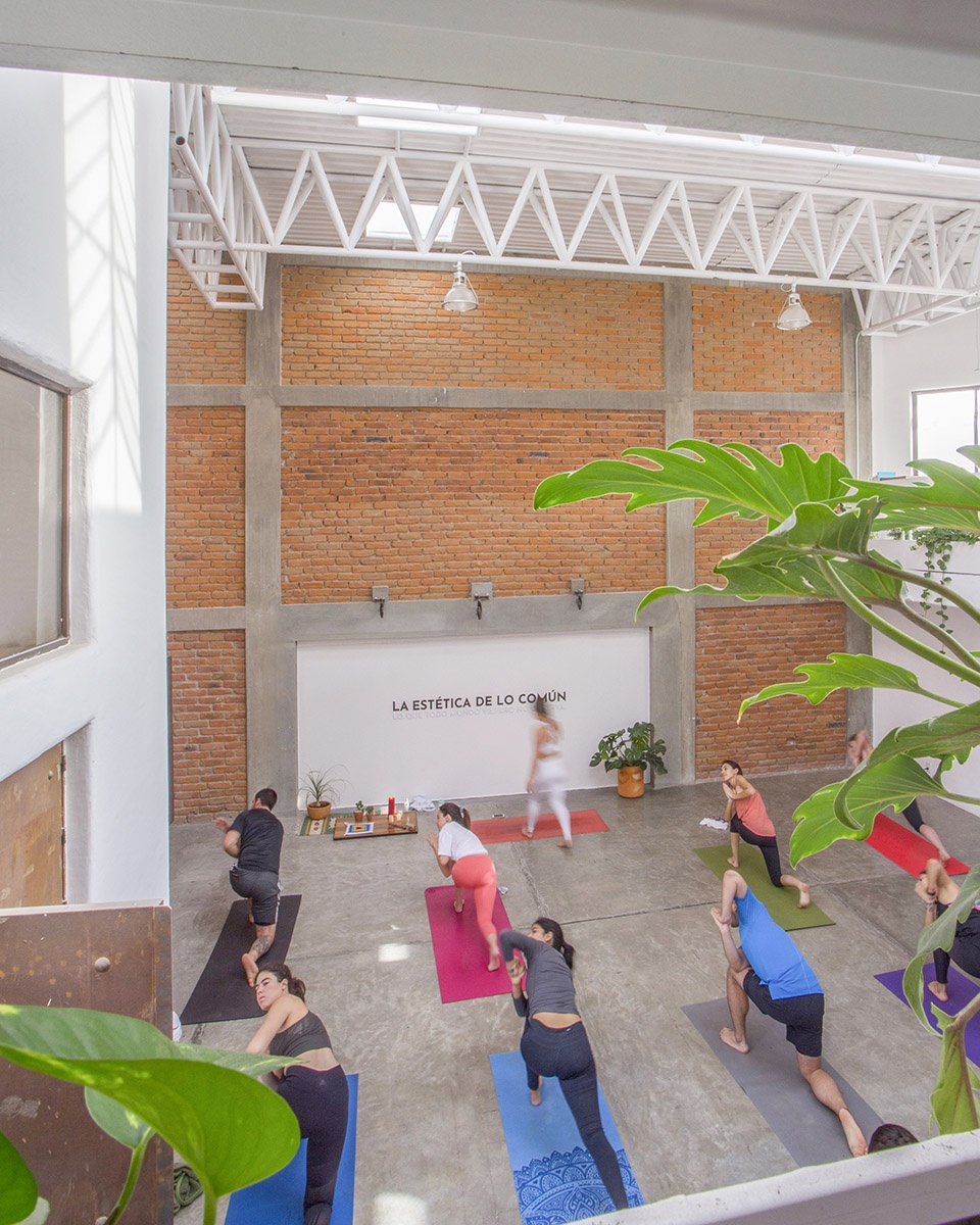 community space karakorum 221 mexico by elipsis arquitectos