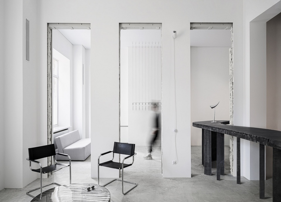 619 Studio balbek bureau