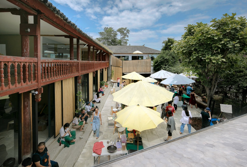 Chaimiduo Farm Restaurant and Bazaar by Zhaoyang Architects