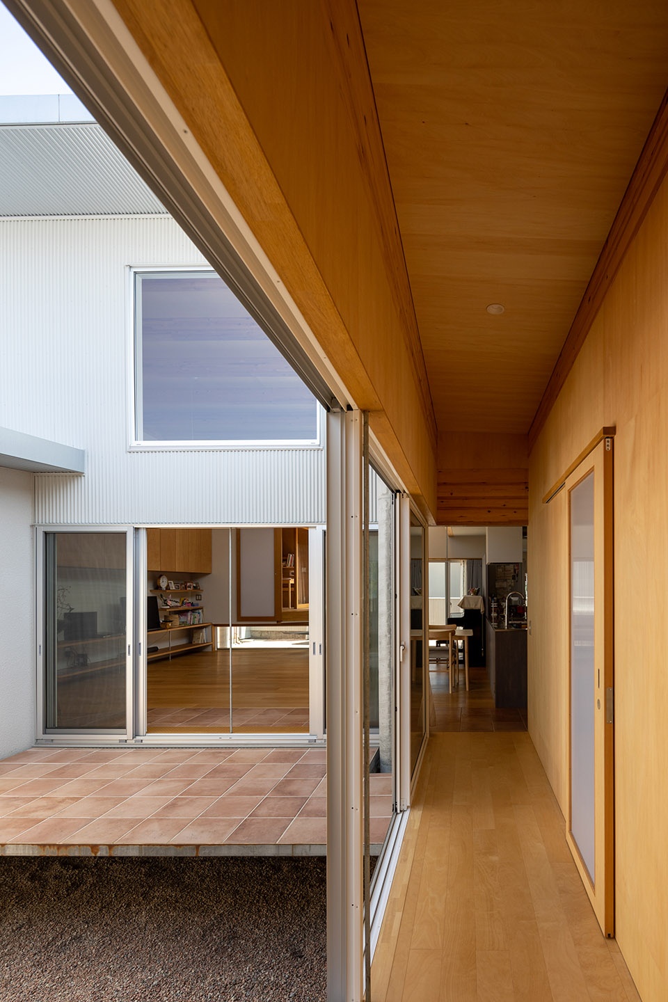 house in takaoka japan by unemori architects