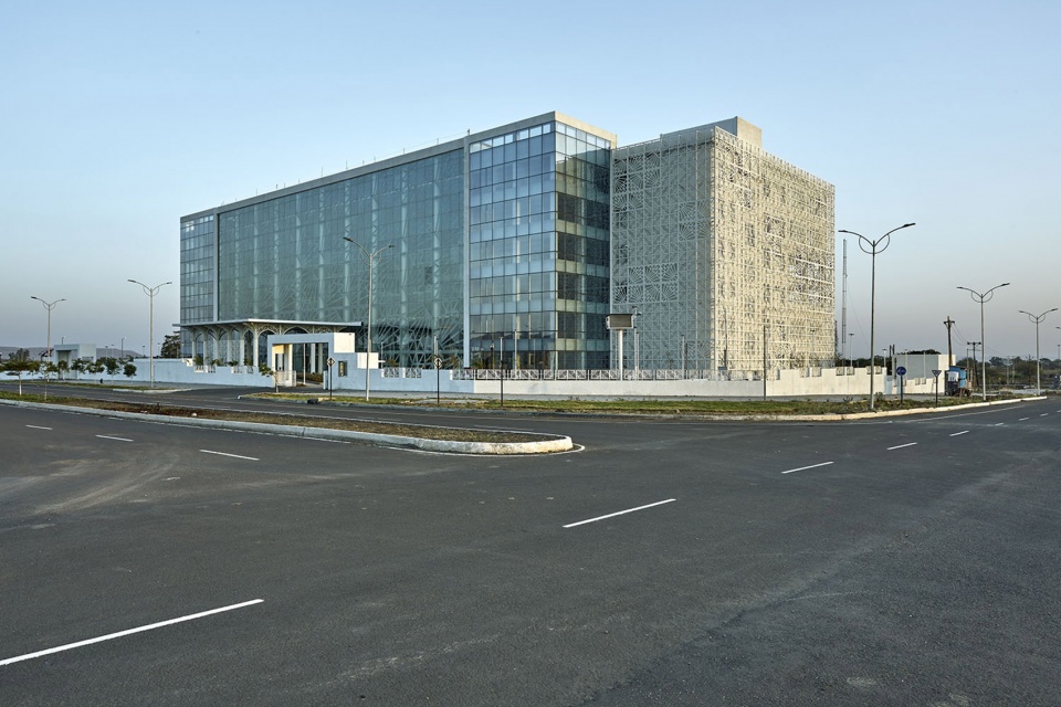 auric hall aurangabad by imk architects