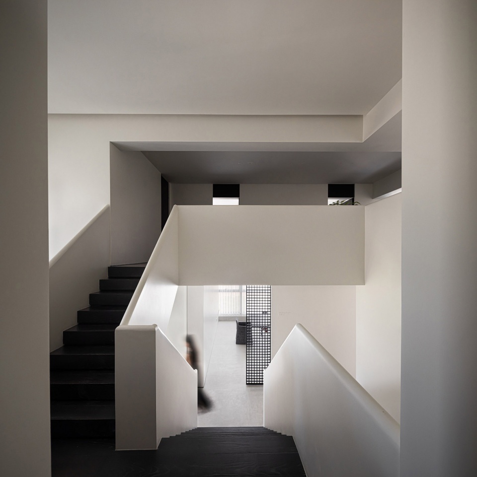 SHIYI Design Studio 1