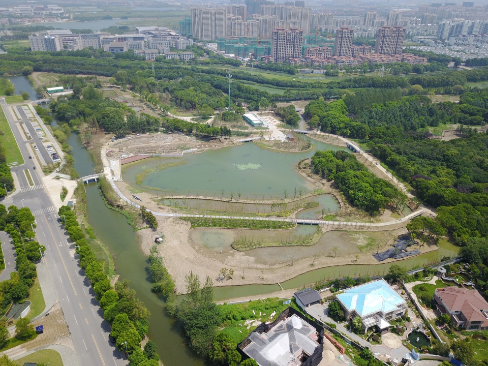 forest park west entry breaking barriers to connect neighborhood landscape infrastructure china by plat studio