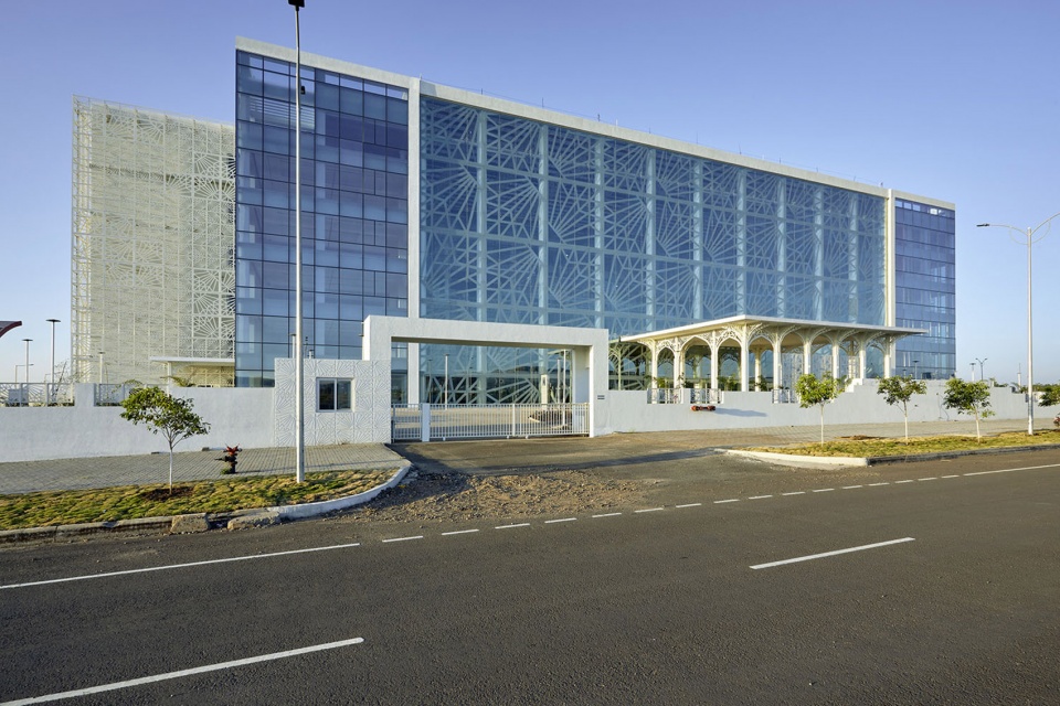 auric hall aurangabad by imk architects
