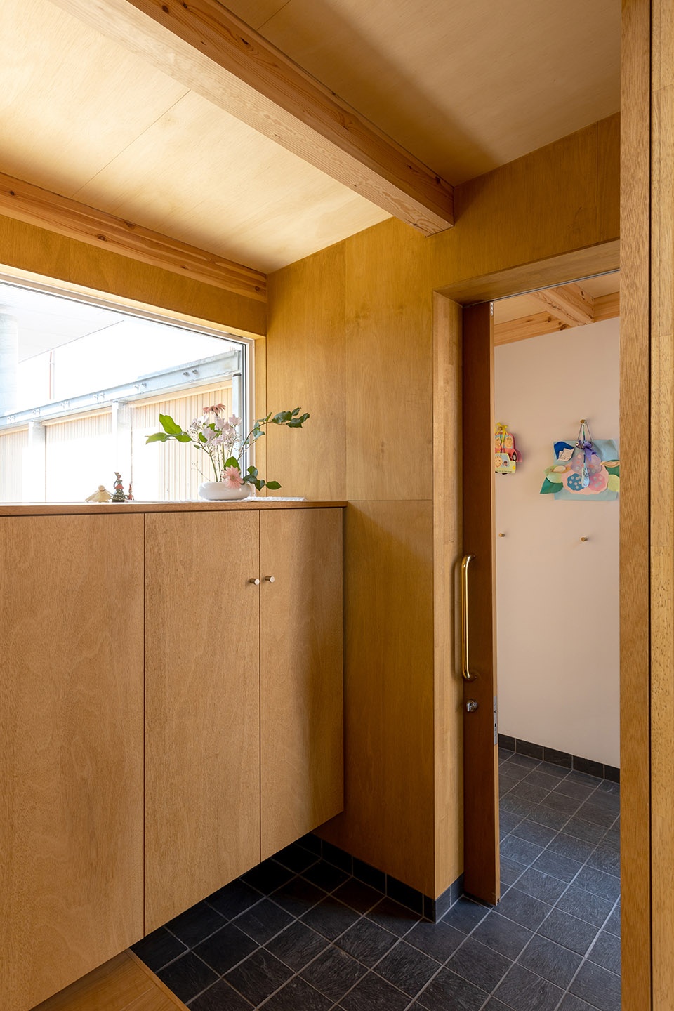 house in takaoka japan by unemori architects