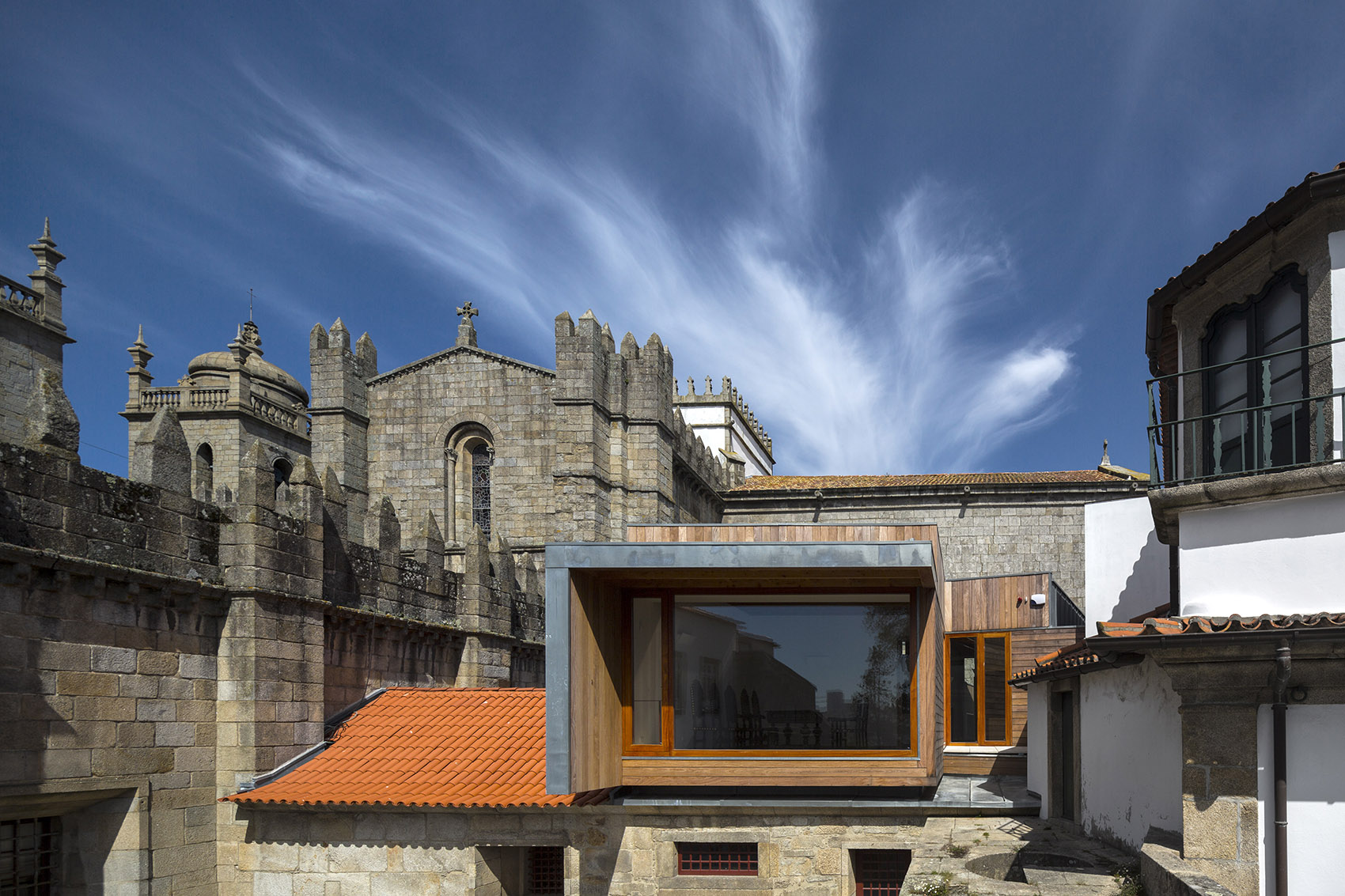 refurbishment of cabido facilities by carlos castanheira clara bastai
