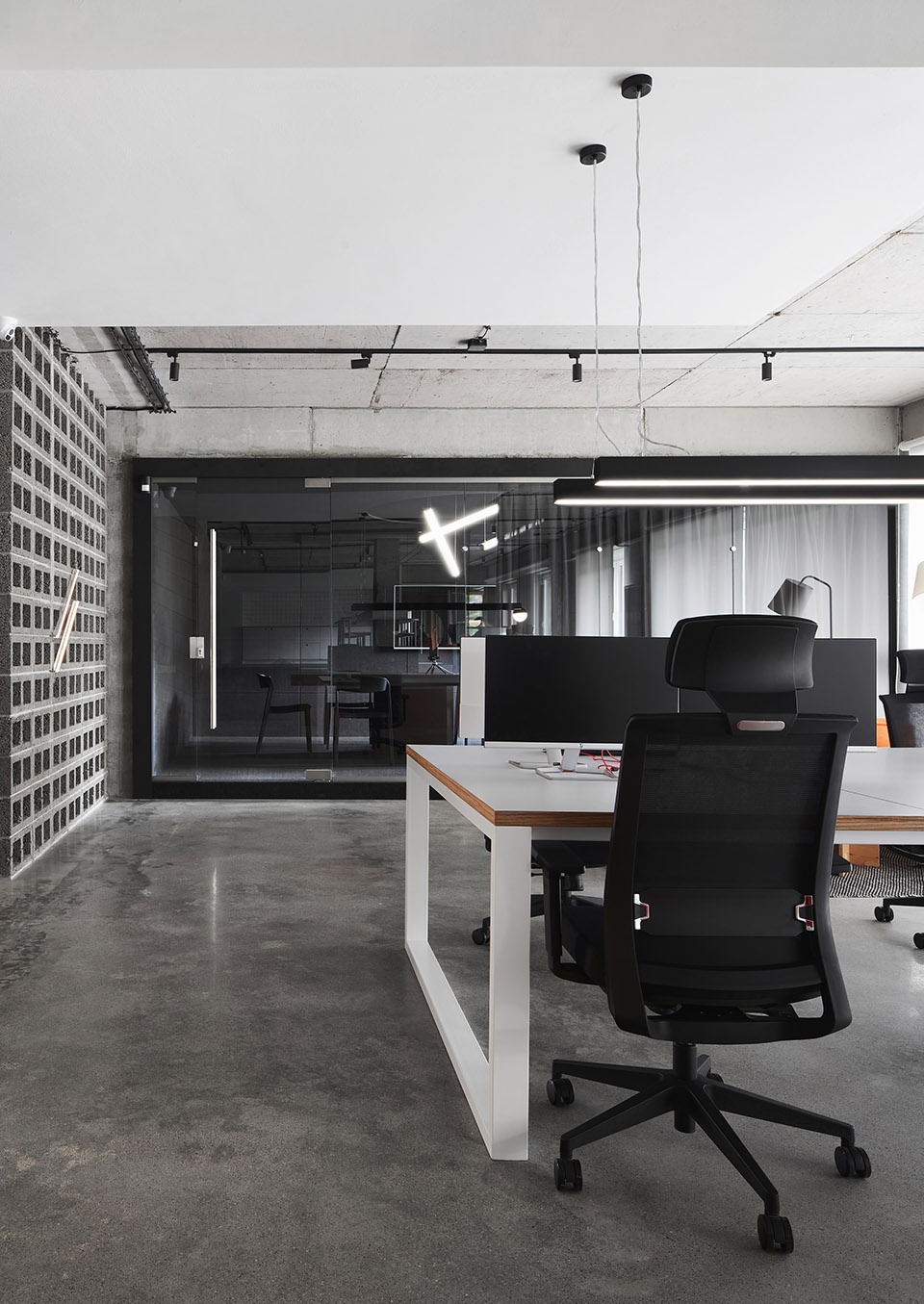 Office AV by Line Design Studio