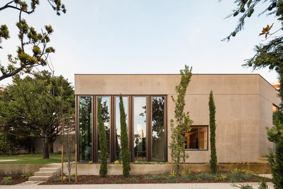 HOUSE 2 OPORTO by Ricardo Bak Gordon