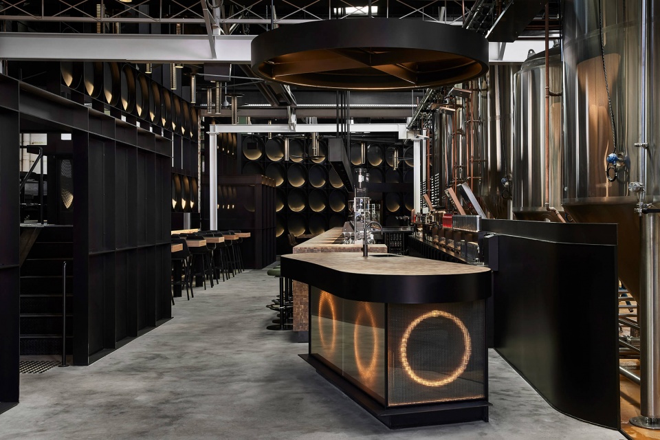 deeds brewing taproom by splinter society architecture