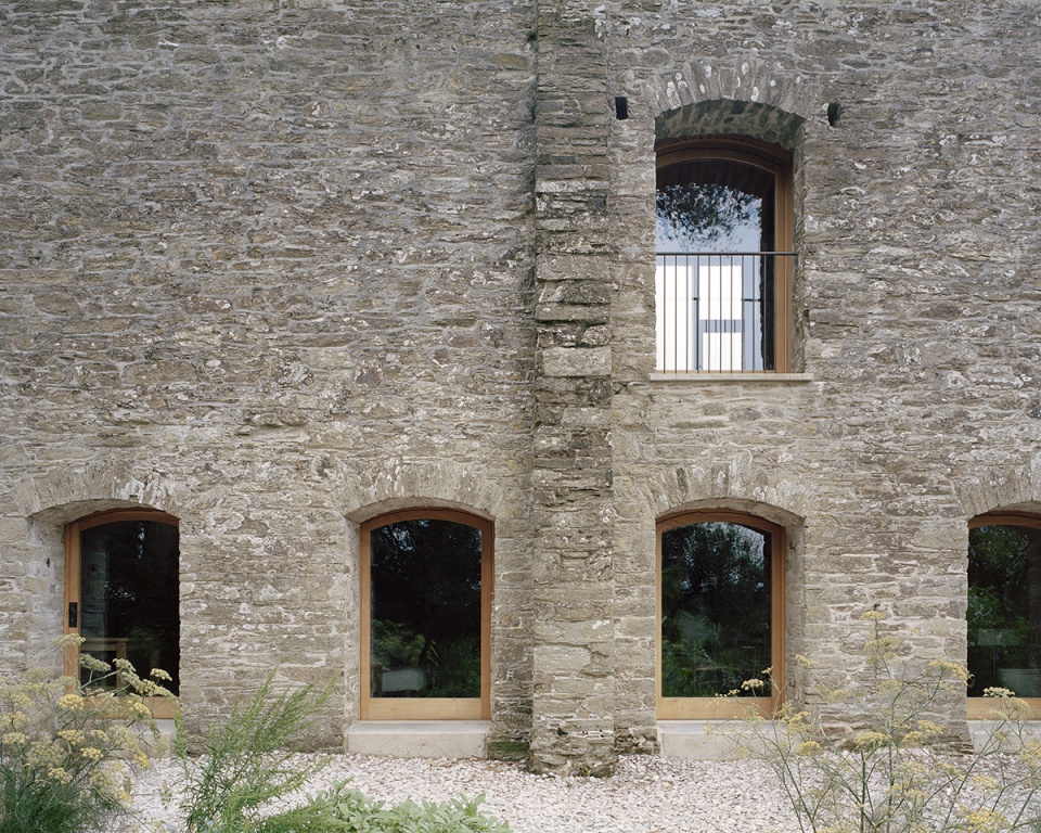 redhill barn devon by type