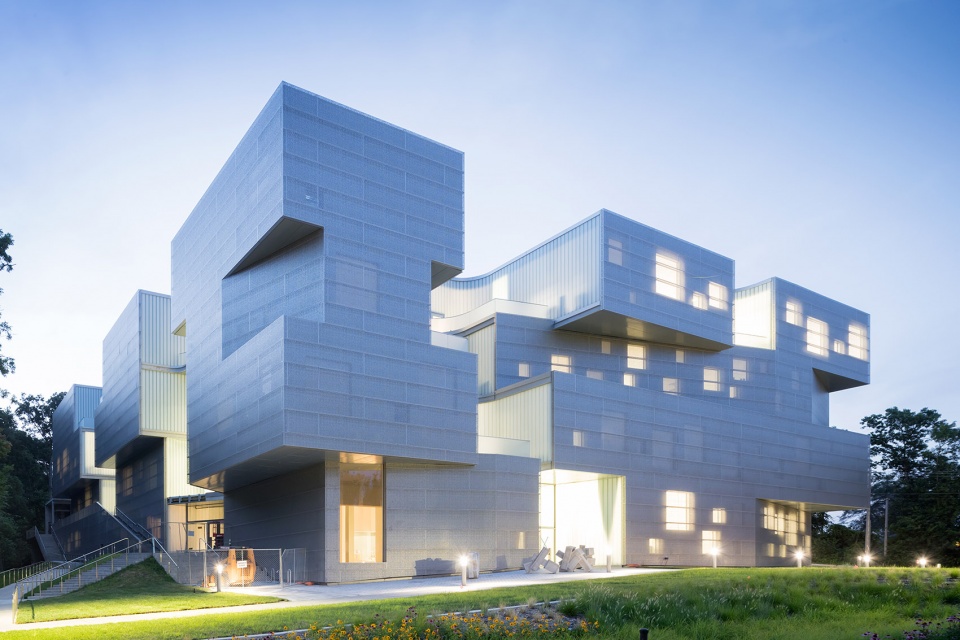 gooood archive university