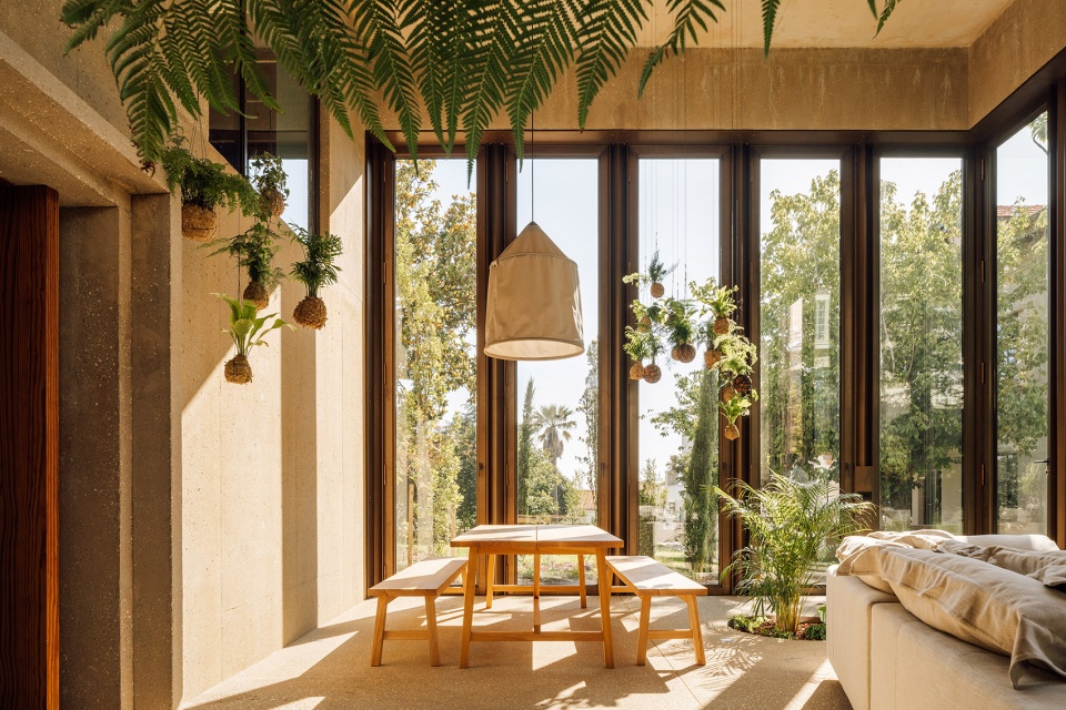 HOUSE 2 OPORTO by Ricardo Bak Gordon