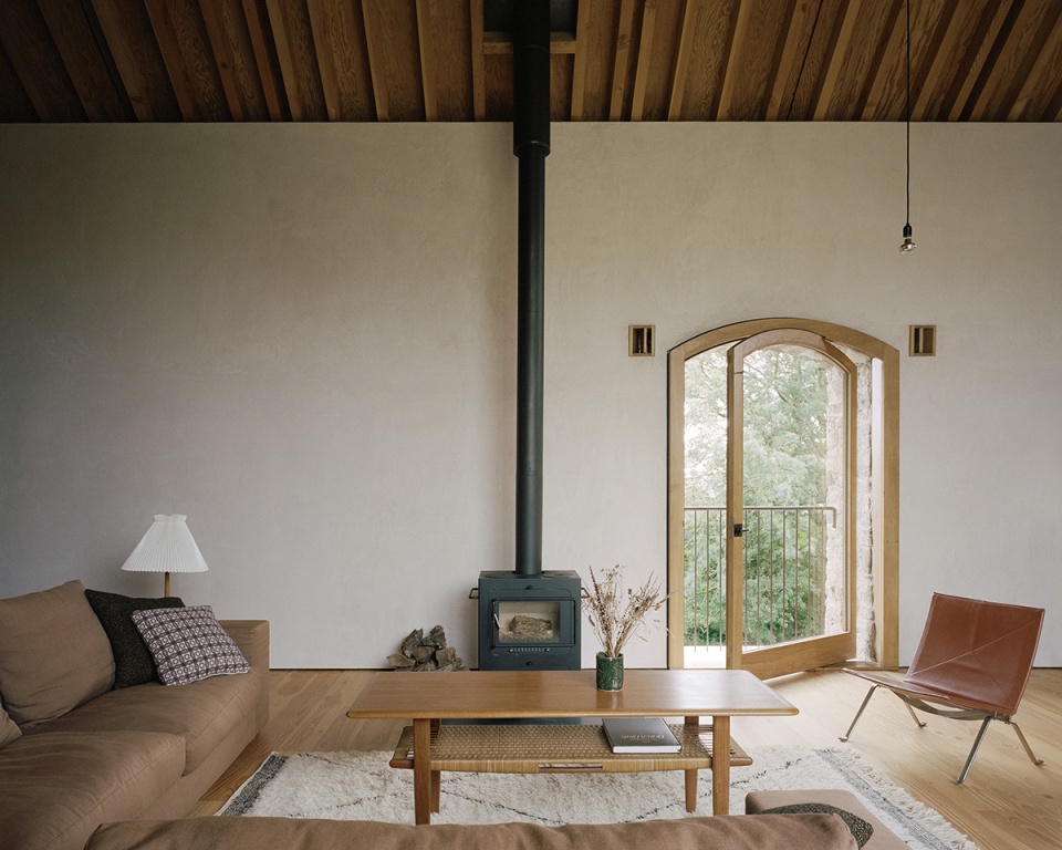 redhill barn devon by type